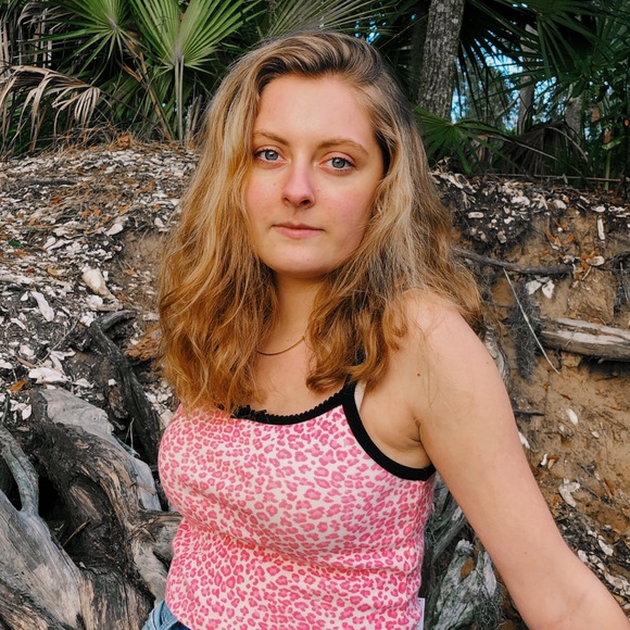 Meet your Posher, Beylie - Picture 1 of 1